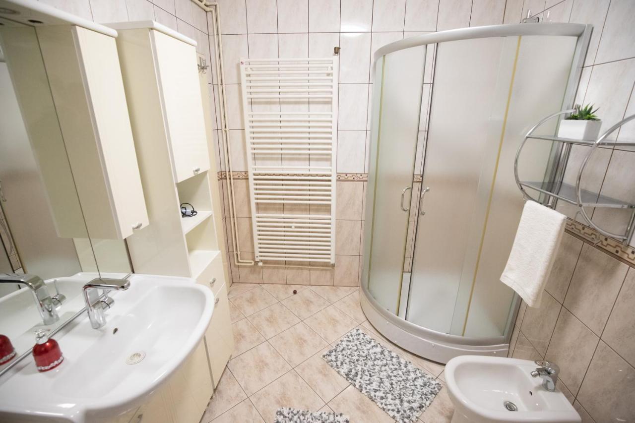 Apartman Excellent - Kuca Za Odmor U Zupanji -Natkriveno Parkirno Mjesto Zupanja Zewnętrze zdjęcie